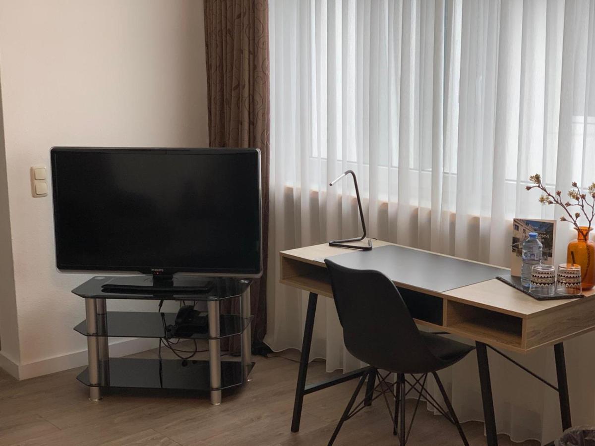 Hotel Und Apartment Garni Eurode Live Хецогенрат Екстериор снимка
