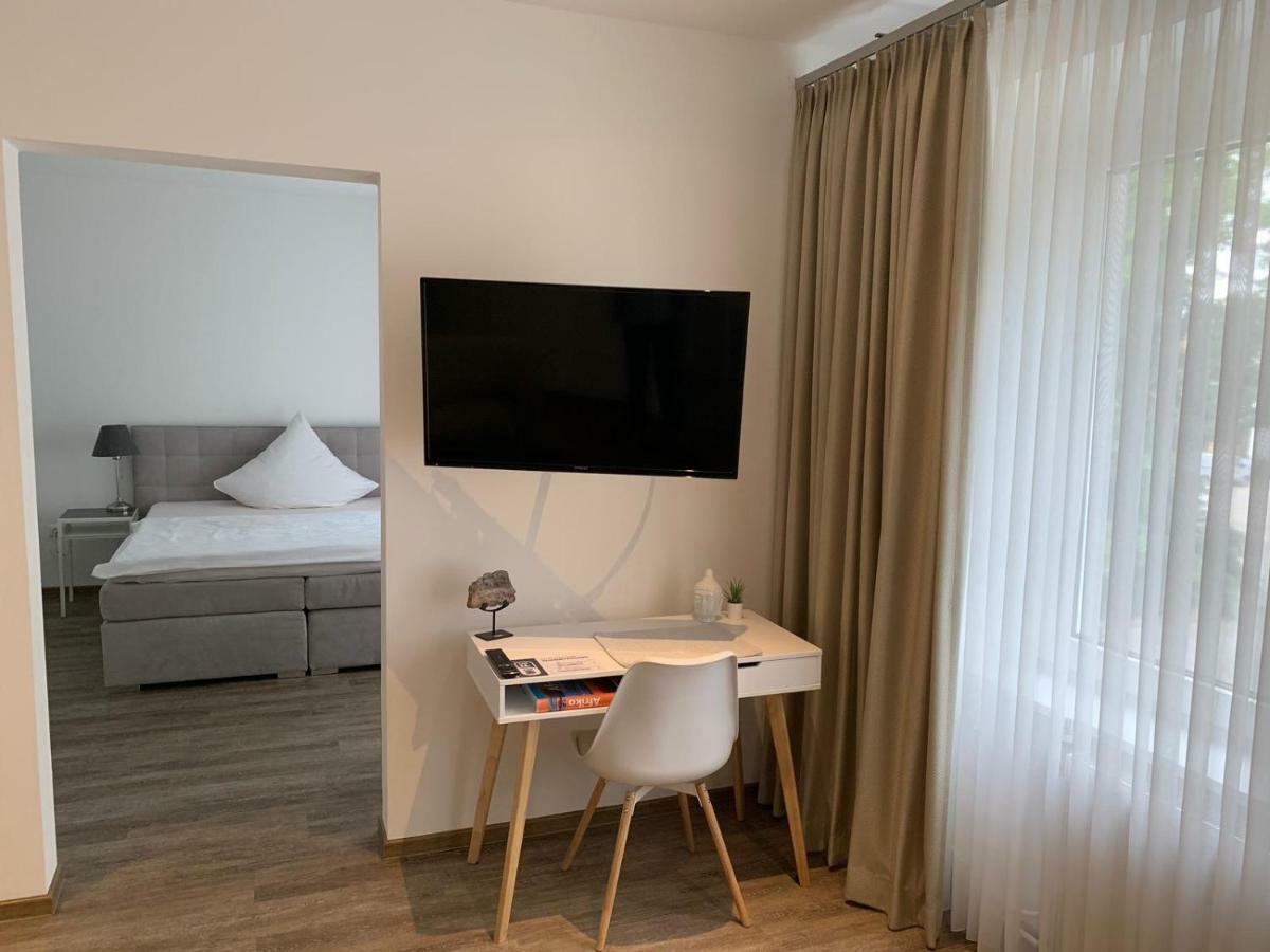 Hotel Und Apartment Garni Eurode Live Хецогенрат Екстериор снимка